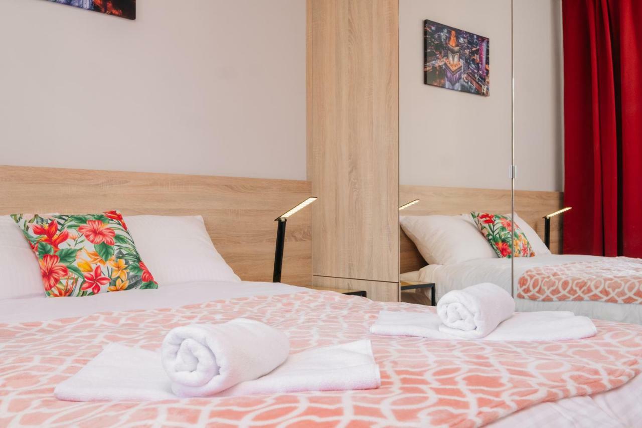 Stare Bielany 2-Bedroom Apartment 바르샤바 외부 사진
